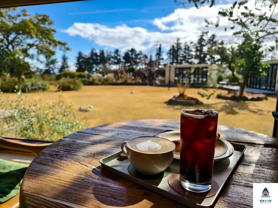 Cafe Eulli,濟州島咖啡廳,濟州咖啡廳,濟州網美咖啡廳,山茶花之丘咖啡廳 @鯊魚大口咬