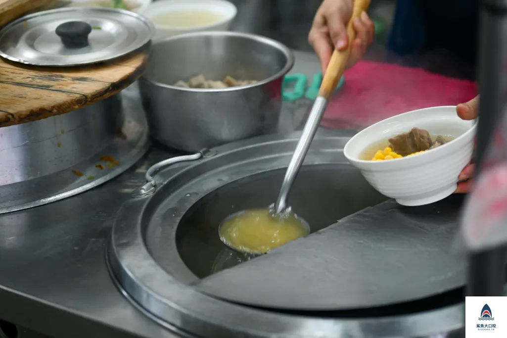 公館美食推薦,公館割包推薦,台北割包,台北米其林必比登推薦,藍家割包,藍家割包電話,藍家割包菜單,藍家割包推薦 @鯊魚大口咬