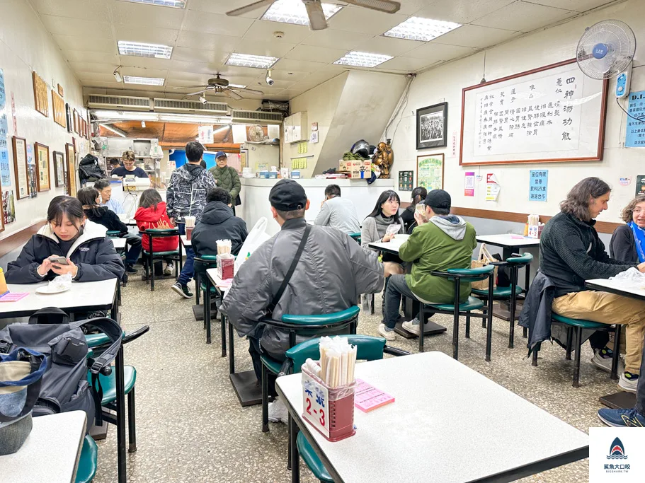 公館美食推薦,公館割包推薦,台北割包,台北米其林必比登推薦,藍家割包,藍家割包電話,藍家割包菜單,藍家割包推薦 @鯊魚大口咬