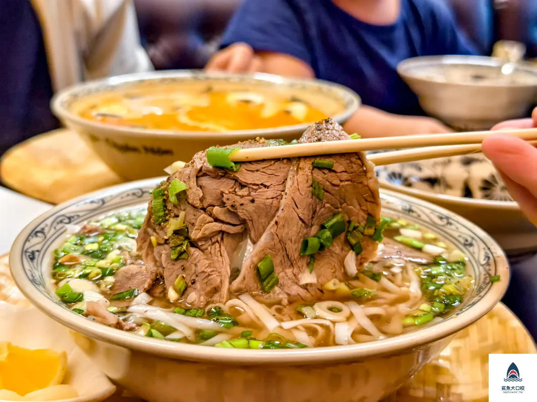 布達佩斯越南料理,布達佩斯越南河粉Quán Nón Budapest,Quán Nón Budapest @鯊魚大口咬