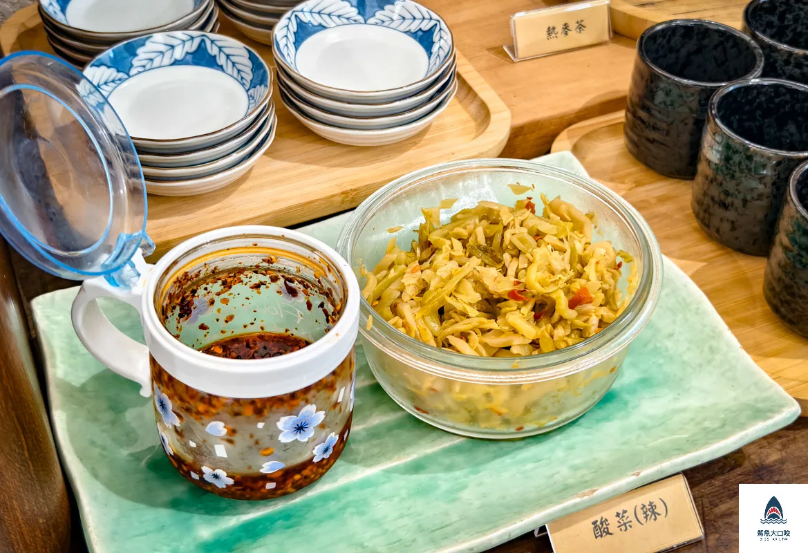 台中牛肉麵推薦,大雅牛肉麵,大雅松居牛肉麵,松居食堂菜單 @鯊魚大口咬
