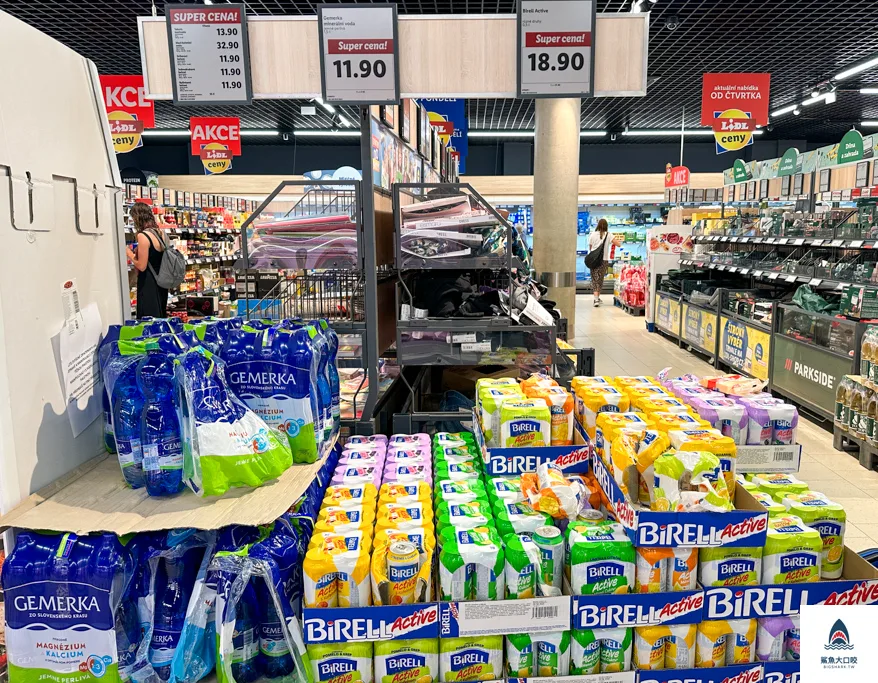 捷克lidl @鯊魚大口咬
