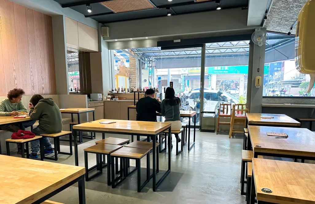 台中越南料理,台中河粉,台中美式河粉,西區越南料理,小西貢美式河粉,小西貢美式河粉菜單 @鯊魚大口咬 台中越南料理,台中河粉,台中美式河粉,西區越南料理,小西貢美式河粉,小西貢美式河粉菜單 @鯊魚大口咬