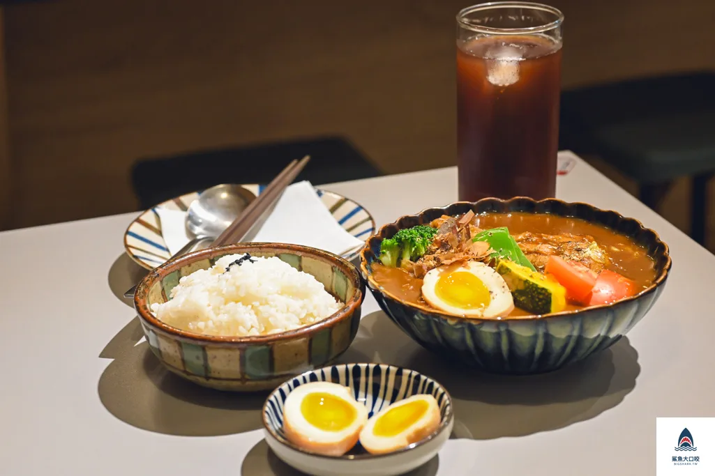 捲捲咖哩,台中南屯美食,台中好吃咖哩 @鯊魚大口咬 捲捲咖哩,台中南屯美食,台中好吃咖哩 @鯊魚大口咬