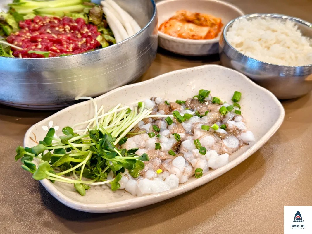 富村生拌牛肉,廣藏市場美食,首爾米其林必比登推薦,首爾美食 @鯊魚大口咬 富村生拌牛肉,廣藏市場美食,首爾米其林必比登推薦,首爾美食 @鯊魚大口咬
