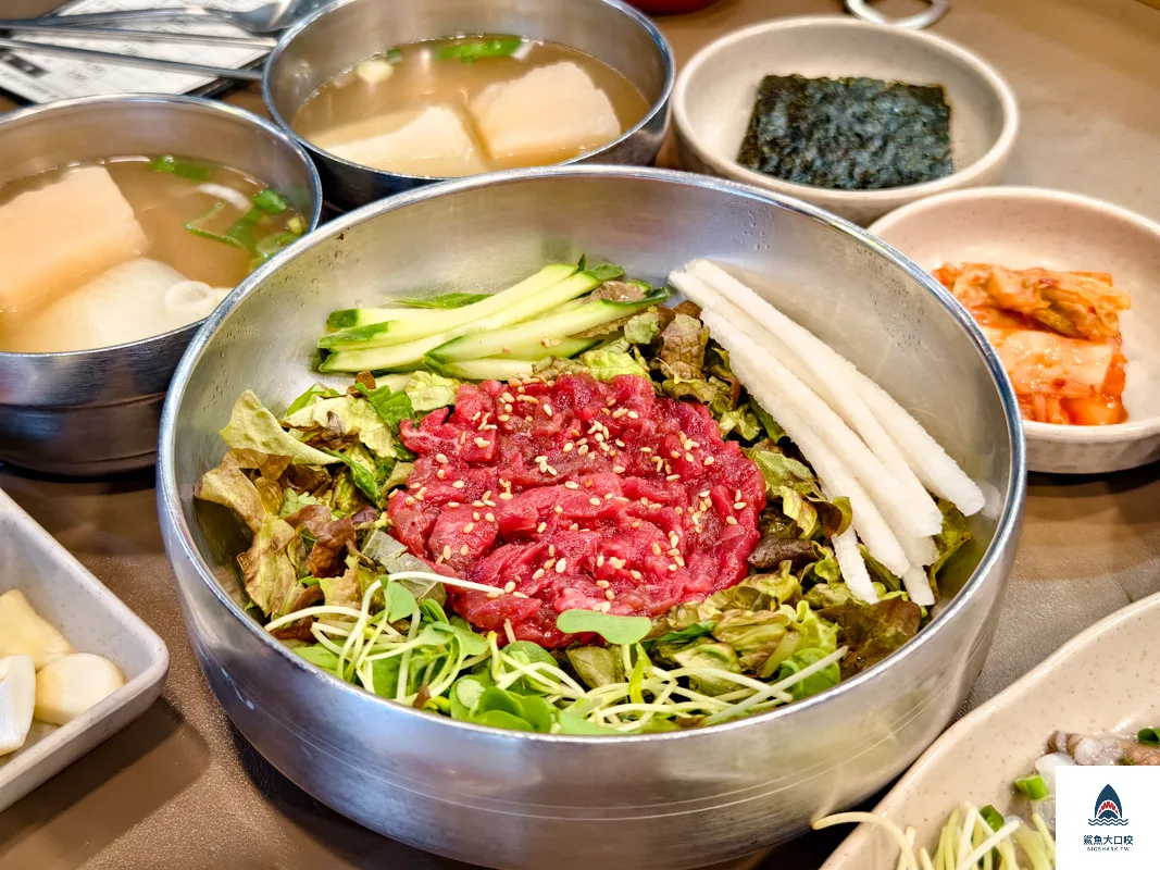 富村生拌牛肉,廣藏市場美食,首爾米其林必比登推薦,首爾美食 @鯊魚大口咬 富村生拌牛肉,廣藏市場美食,首爾米其林必比登推薦,首爾美食 @鯊魚大口咬