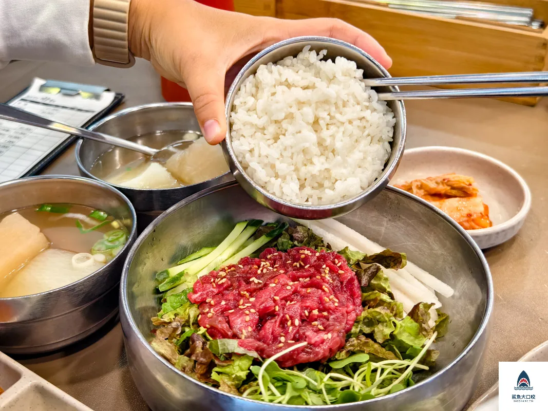 富村生拌牛肉,廣藏市場美食,首爾米其林必比登推薦,首爾美食 @鯊魚大口咬 富村生拌牛肉,廣藏市場美食,首爾米其林必比登推薦,首爾美食 @鯊魚大口咬