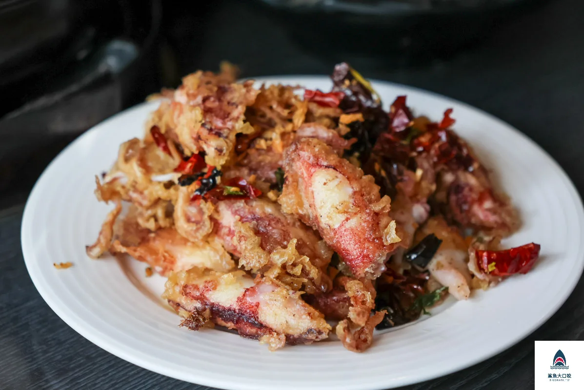 菇神,菇神觀景複合式餐飲,新社美食,黃金蟲草放山雞,台中美食,台中火鍋,台中米其林必比登 @鯊魚大口咬