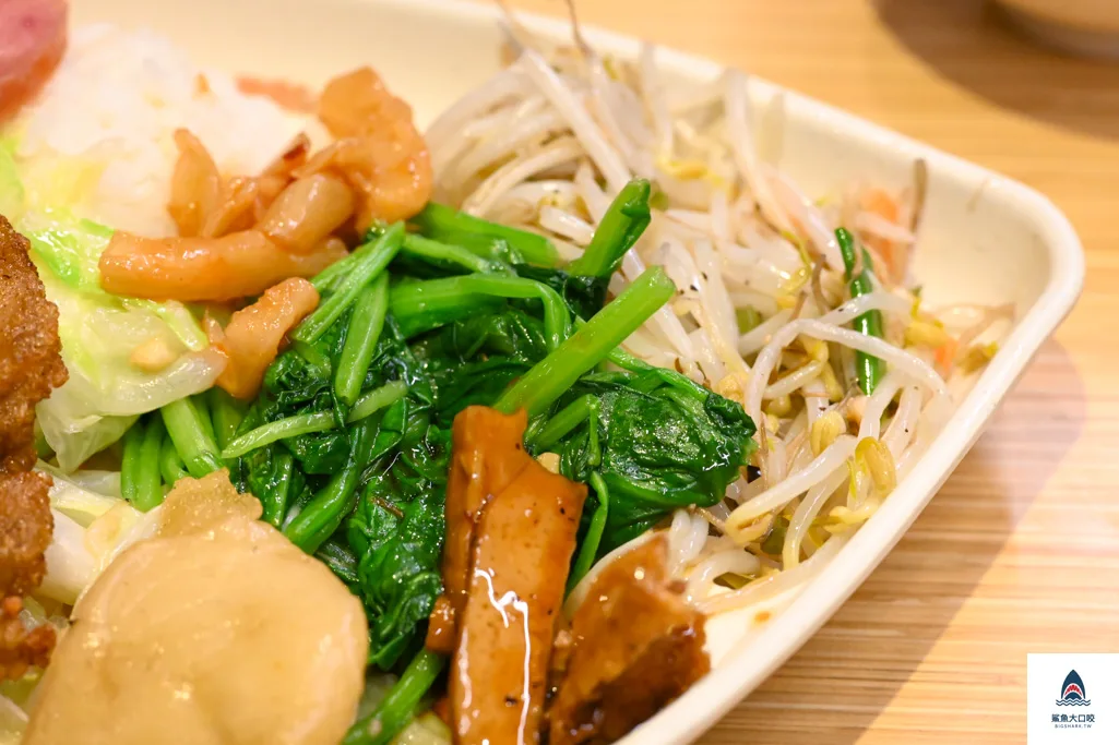 華南排骨,華南排骨菜單,台北車站美食推薦,開封街美食推薦,台北排骨 @鯊魚大口咬