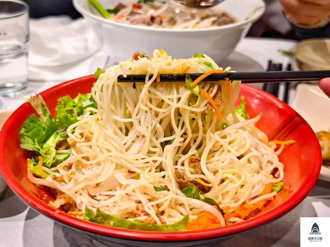 巴黎美食,PHO 14 Opera @鯊魚大口咬