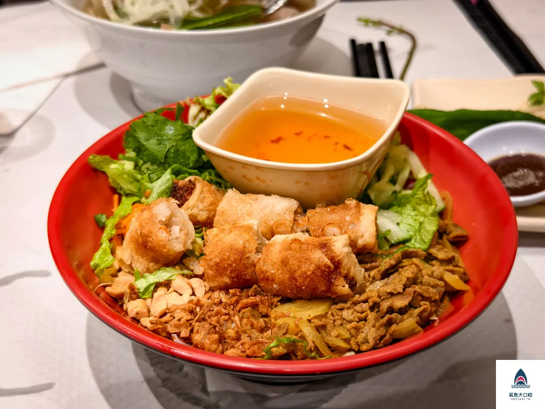 巴黎美食,PHO 14 Opera @鯊魚大口咬