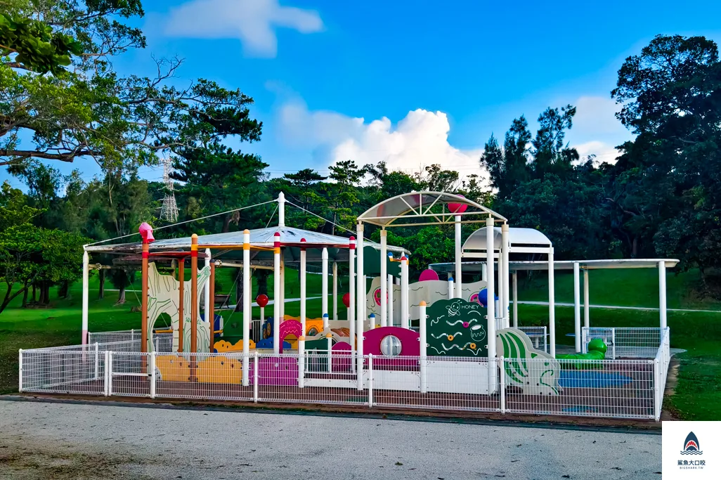 沖繩公園 @鯊魚大口咬