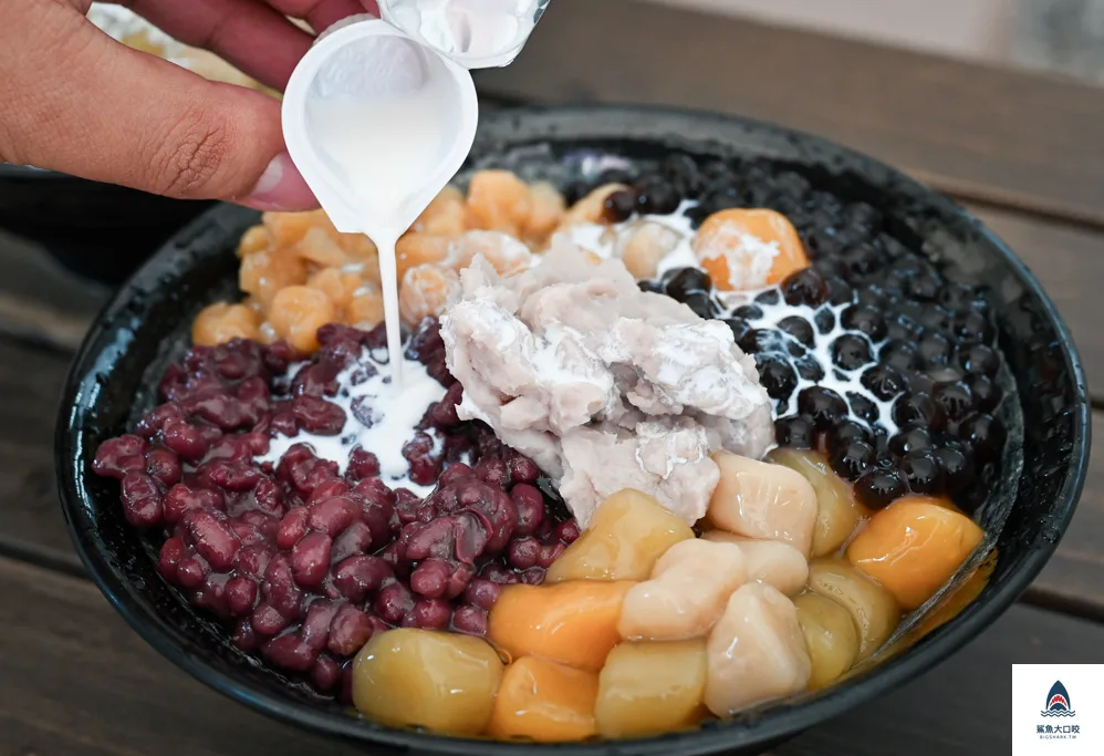 台中嫩仙草,台中甜品,山薡凍手工芋圓,山薡凍手工芋圓菜單,台中手工芋圓,台中西區甜品,台中豆花 @鯊魚大口咬 台中嫩仙草,台中甜品,山薡凍手工芋圓,山薡凍手工芋圓菜單,台中手工芋圓,台中西區甜品,台中豆花 @鯊魚大口咬