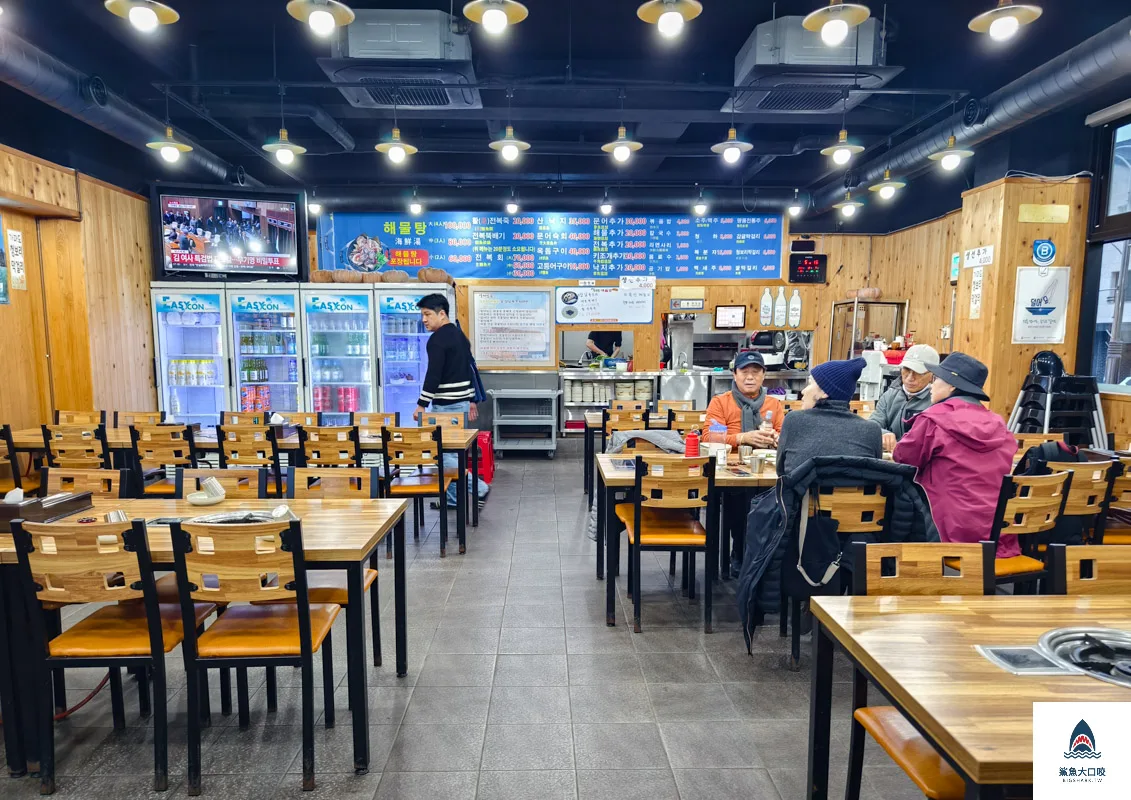 濟州三姓穴海鮮湯,三姓穴海鮮湯西歸浦店,三姓穴海鮮湯價位,西歸浦美食,濟州島美食,濟州島必吃 @鯊魚大口咬 濟州三姓穴海鮮湯,三姓穴海鮮湯西歸浦店,三姓穴海鮮湯價位,西歸浦美食,濟州島美食,濟州島必吃 @鯊魚大口咬