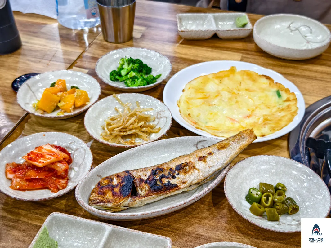 濟州三姓穴海鮮湯,三姓穴海鮮湯西歸浦店,三姓穴海鮮湯價位,西歸浦美食,濟州島美食,濟州島必吃 @鯊魚大口咬