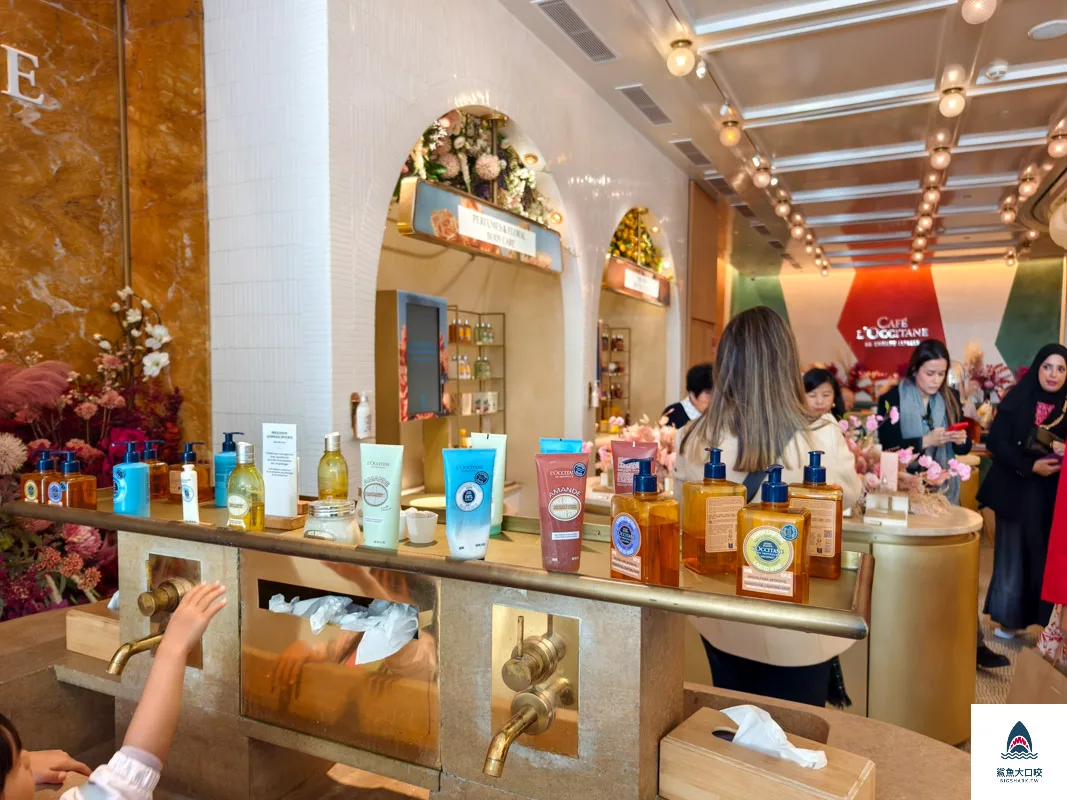 Pierre Hermé,L'Occitane and Pierre Hermé,Pierre Hermé Champs-Élysées,L'Occitane x Pierre Hermé,86Champs - L'Occitane x Pierre Hermé @鯊魚大口咬