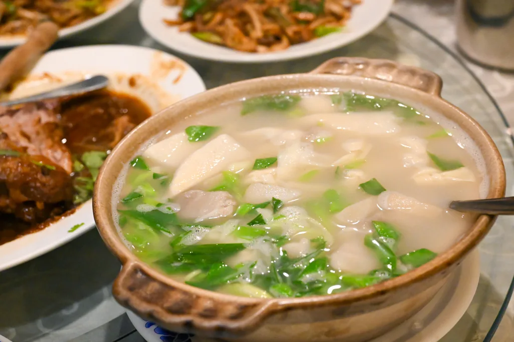 蘭姥姥小吃,松江南京站美食,台北合菜 @鯊魚大口咬