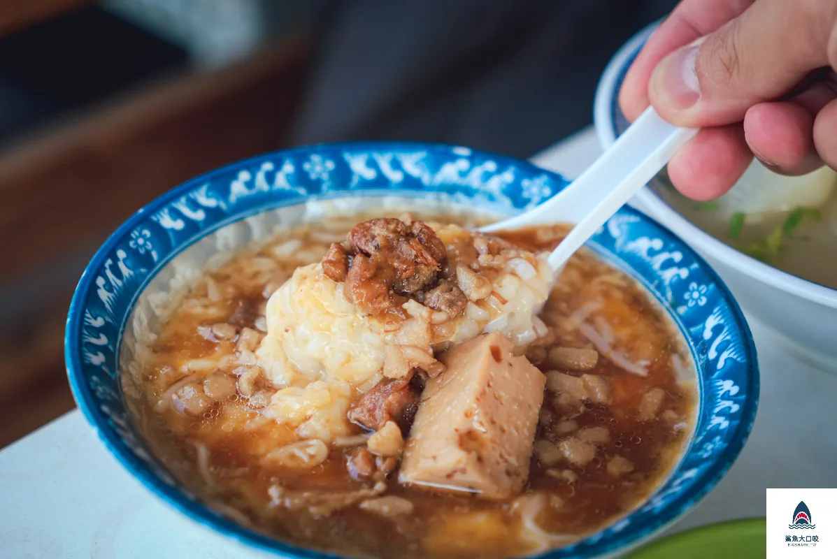 阿豐油飯麵線糊,阿豐油飯麵線糊菜單 @鯊魚大口咬