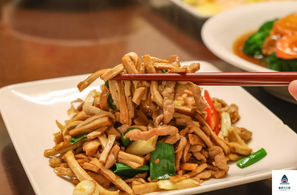 羅林小館,羅林小館菜單 @鯊魚大口咬