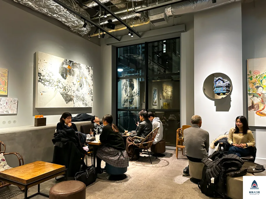 星巴克京都BAL店,日本特色星巴克 @鯊魚大口咬