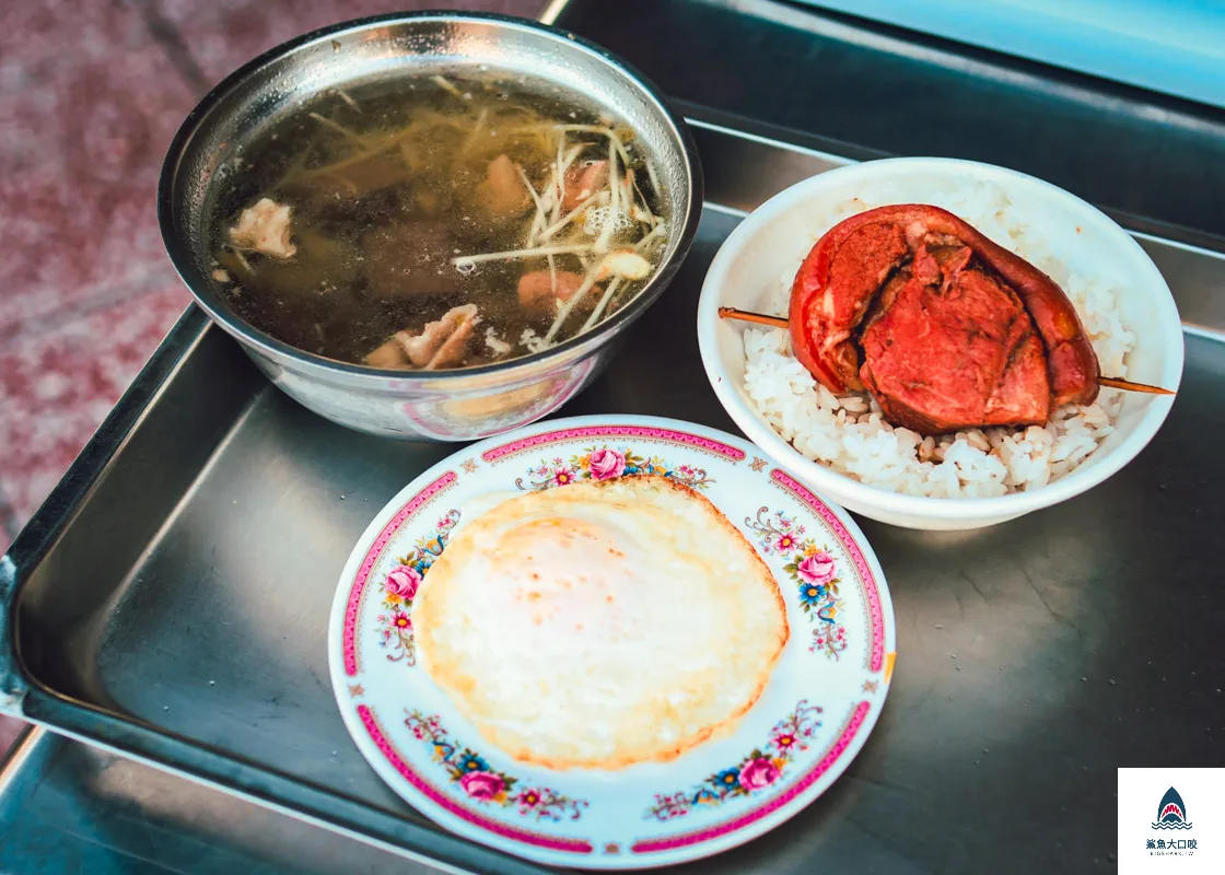 台中爌肉飯,台中爌肉飯推薦,三代爌肉飯,南屯爌肉飯,南屯小吃,烏日小吃 @鯊魚大口咬 台中爌肉飯,台中爌肉飯推薦,三代爌肉飯,南屯爌肉飯,南屯小吃,烏日小吃 @鯊魚大口咬