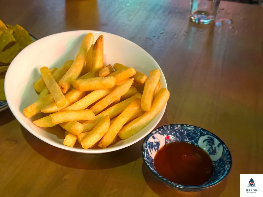 台中餐酒館,台中酒吧,華府餐酒館 @鯊魚大口咬