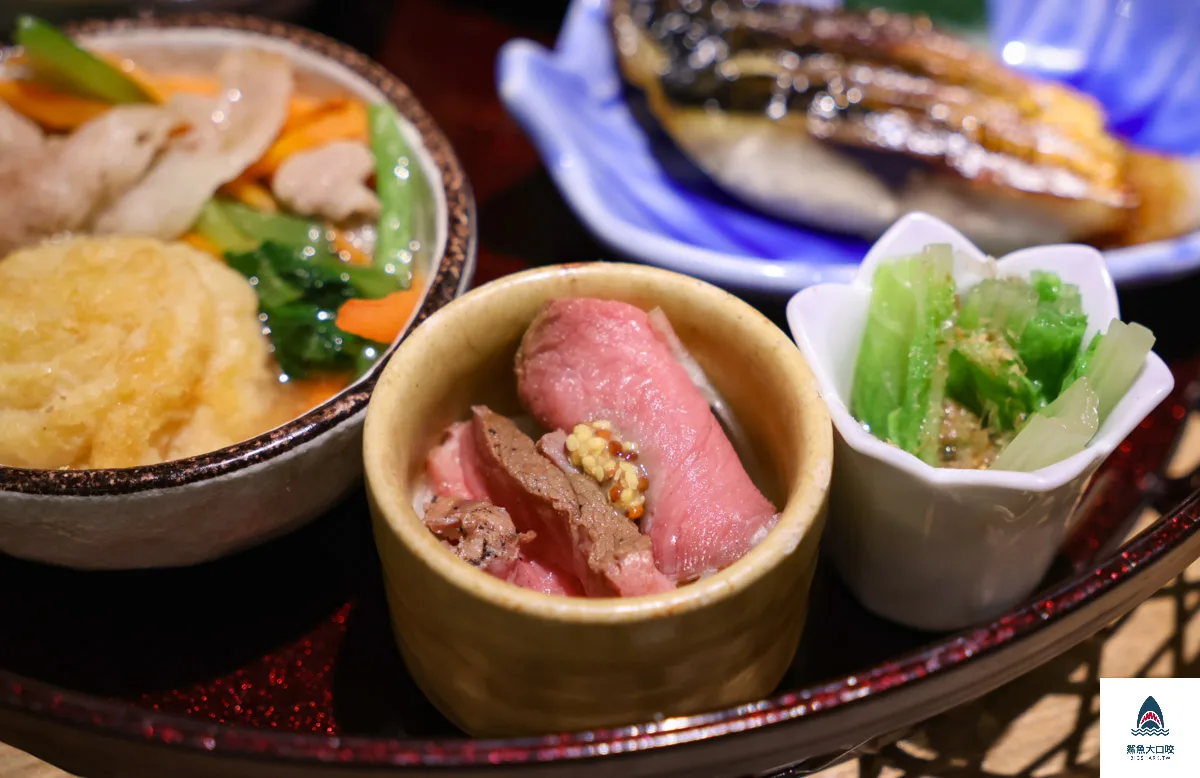 北丸KITAMARU台中店,北丸KITAMARU台中店菜單,北丸KITAMARU,北丸KITAMARU菜單 @鯊魚大口咬