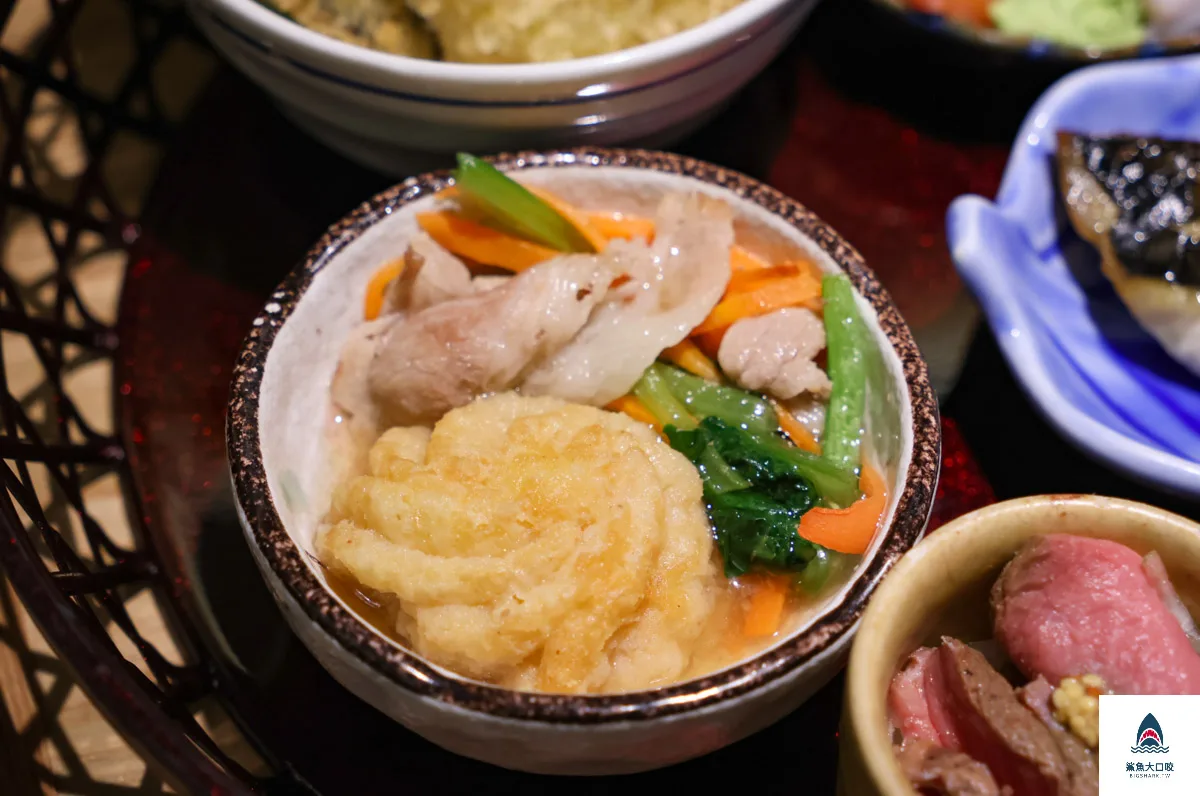 北丸KITAMARU台中店,北丸KITAMARU台中店菜單,北丸KITAMARU,北丸KITAMARU菜單 @鯊魚大口咬