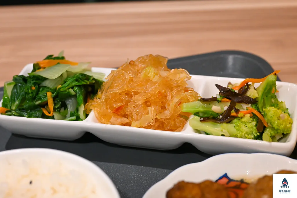 東海美食,看著拌,台中西屯家庭料理,台中中科家庭料理 @鯊魚大口咬