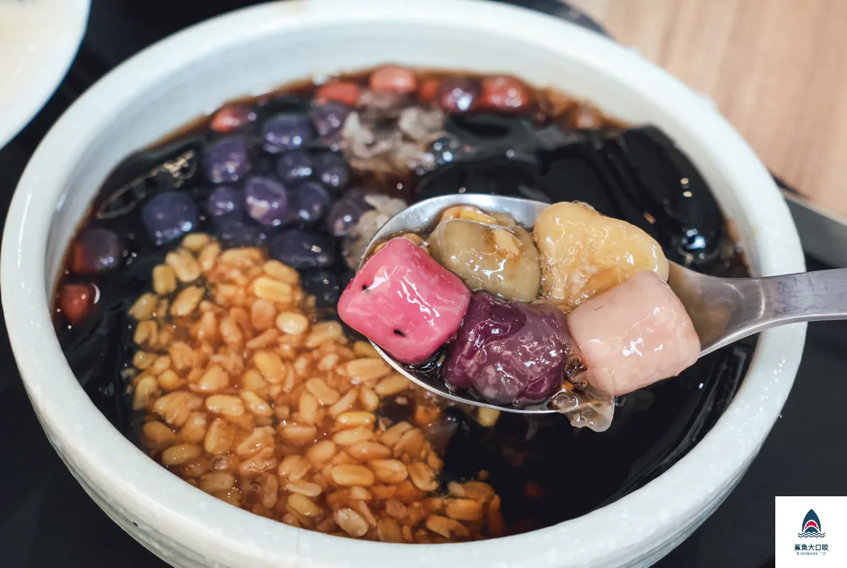 森沐森仙草菜單,森沐森仙草訂位,台中冰品,台中豆花,台中甜品,台中仙草冰,台中森沐森仙草 @鯊魚大口咬