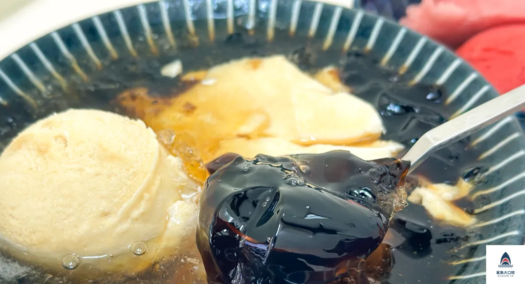 湁晚冰,西屯豆花 @鯊魚大口咬 湁晚冰,西屯豆花 @鯊魚大口咬