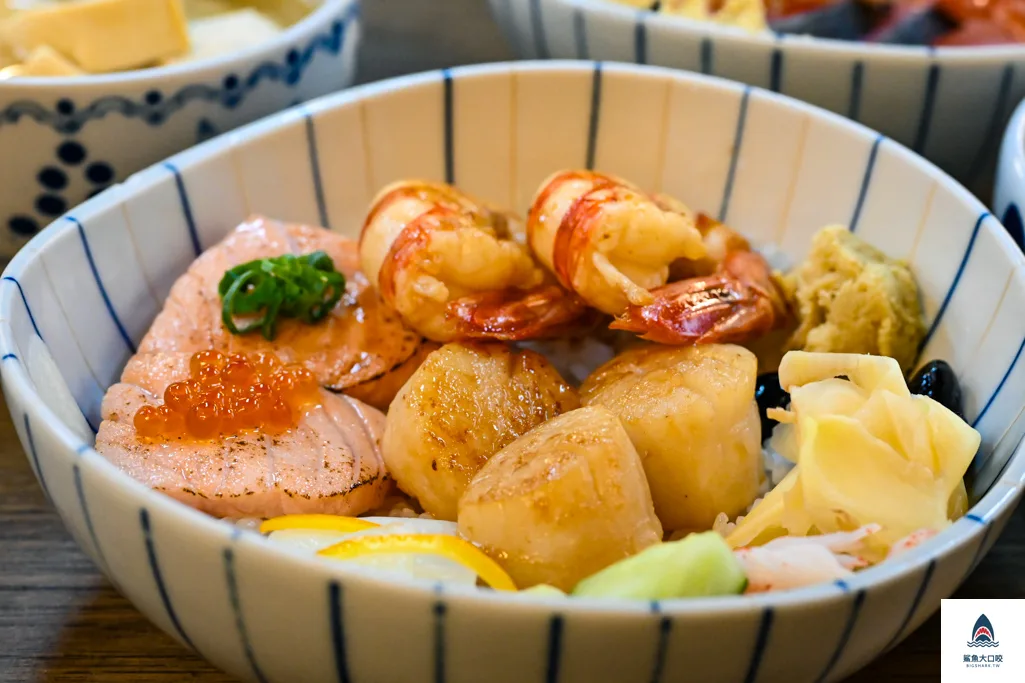 台北生魚片丼飯推薦,迪化街美食,永樂市場美食,漁匠甘霖 @鯊魚大口咬