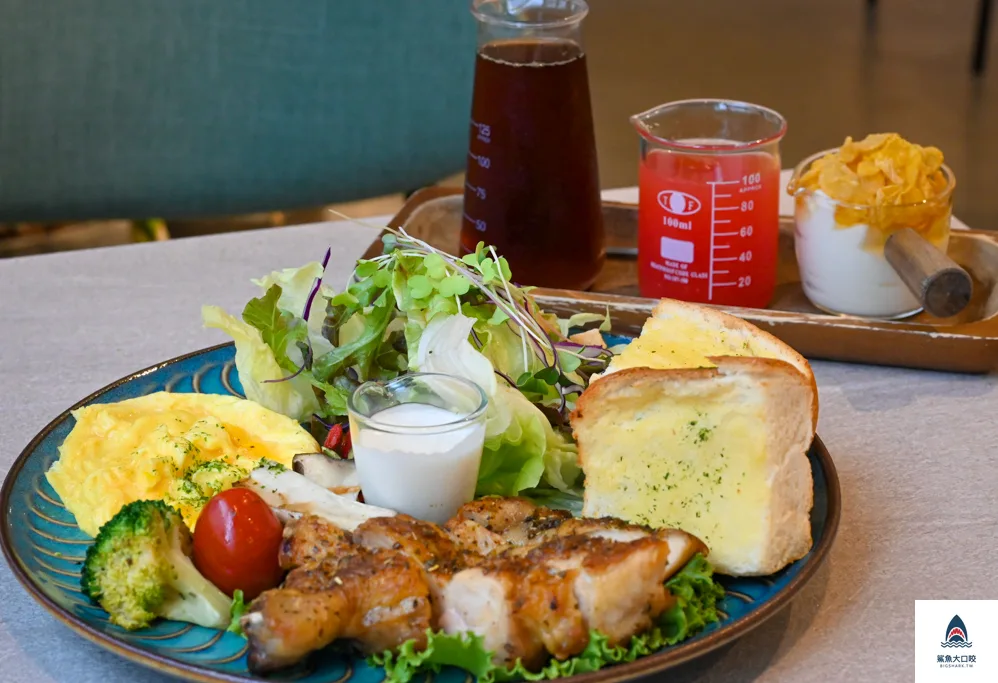 台中全日早午餐,台中美食,台中早午餐,台中咖啡廳,Lusine Cafe,全日早午餐,勤美商圈美食 @鯊魚大口咬
