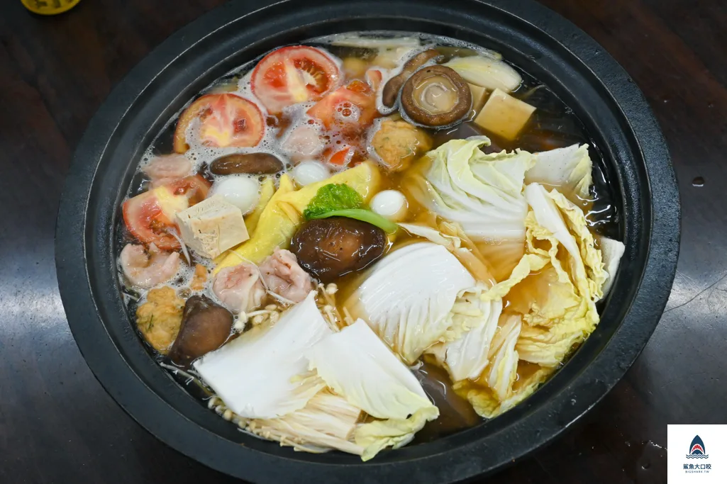 曾德火鍋自助城訂位,西門町美食,曾德火鍋自助城,台北石頭火鍋推薦,西門町火鍋,曾德火鍋自助城菜單 @鯊魚大口咬 曾德火鍋自助城訂位,西門町美食,曾德火鍋自助城,台北石頭火鍋推薦,西門町火鍋,曾德火鍋自助城菜單 @鯊魚大口咬