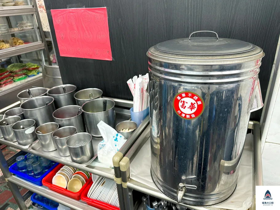 曾德火鍋自助城訂位,西門町美食,曾德火鍋自助城,台北石頭火鍋推薦,西門町火鍋,曾德火鍋自助城菜單 @鯊魚大口咬 曾德火鍋自助城訂位,西門町美食,曾德火鍋自助城,台北石頭火鍋推薦,西門町火鍋,曾德火鍋自助城菜單 @鯊魚大口咬