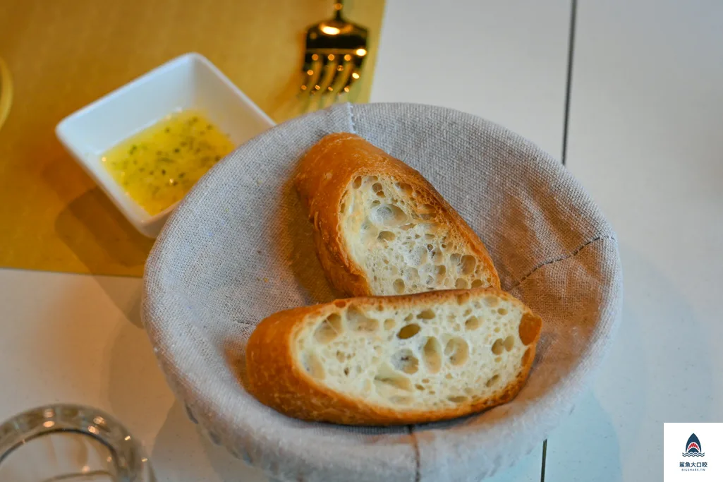 台北市政府站聚餐餐廳推薦,信義微風美食推薦,金叉子義廚,信義區美食,台北義式餐廳,台北義大利麵推薦 @鯊魚大口咬 台北市政府站聚餐餐廳推薦,信義微風美食推薦,金叉子義廚,信義區美食,台北義式餐廳,台北義大利麵推薦 @鯊魚大口咬