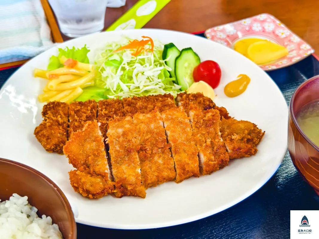 上富良野Tonton Tei豬肉亭,上富良野Tonton Tei,Tonton Tei @鯊魚大口咬