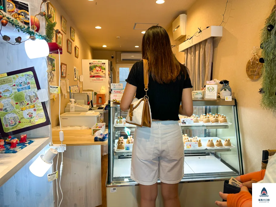 白髭のシュークリーム工房,白髭泡芙工房,東京龍貓泡芙,giblistudio,totoro puff,吉卜力迷推薦,吉祥寺站泡芙,宮崎駿授權正版龍貓泡芙,東京甜點推薦 @鯊魚大口咬 白髭のシュークリーム工房,白髭泡芙工房,東京龍貓泡芙,giblistudio,totoro puff,吉卜力迷推薦,吉祥寺站泡芙,宮崎駿授權正版龍貓泡芙,東京甜點推薦 @鯊魚大口咬