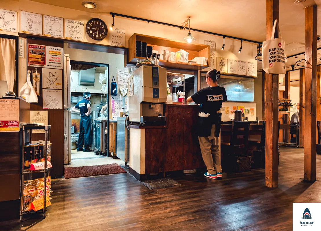 札幌美食,狸小路湯咖哩,札幌湯咖哩推薦,札幌湯咖哩,北海道湯咖哩推薦,SOUP CURRY KING,北海道湯咖哩,狸小路美食推薦 @鯊魚大口咬