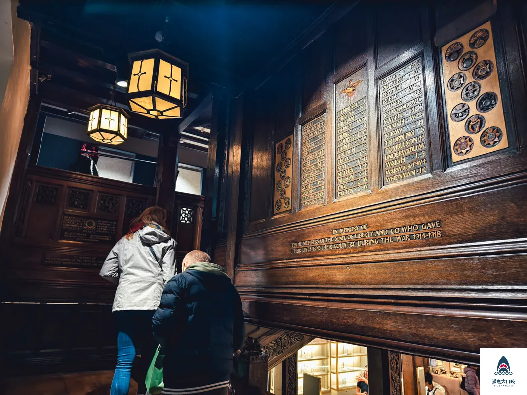 倫敦利寶百貨公司,倫敦柯芬園必逛,London Liberty,倫敦逛街,倫敦蘇活區 @鯊魚大口咬 倫敦利寶百貨公司,倫敦柯芬園必逛,London Liberty,倫敦逛街,倫敦蘇活區 @鯊魚大口咬