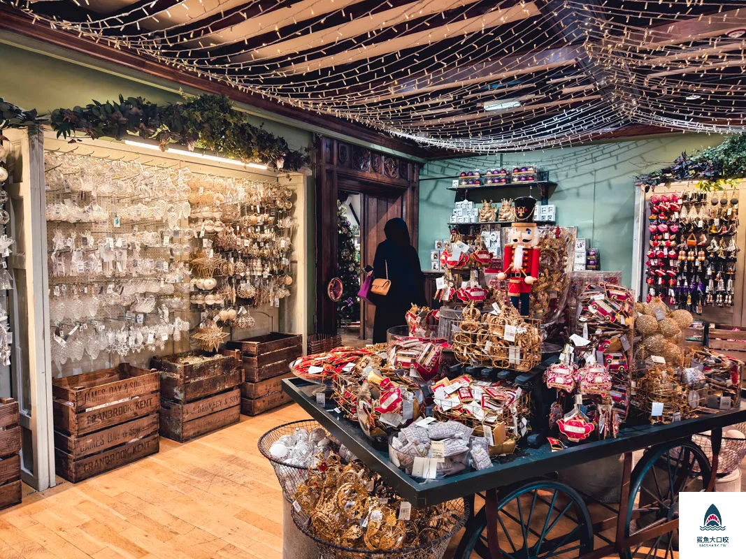 倫敦利寶百貨公司,倫敦柯芬園必逛,London Liberty,倫敦逛街,倫敦蘇活區 @鯊魚大口咬 倫敦利寶百貨公司,倫敦柯芬園必逛,London Liberty,倫敦逛街,倫敦蘇活區 @鯊魚大口咬