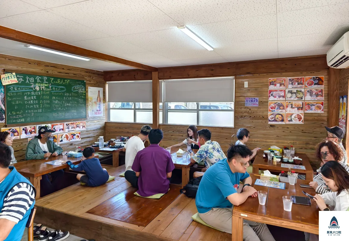 沖繩中部美食推薦,沖繩座間味島美食,沖繩美食,海畑食堂 てぃあんだ @鯊魚大口咬