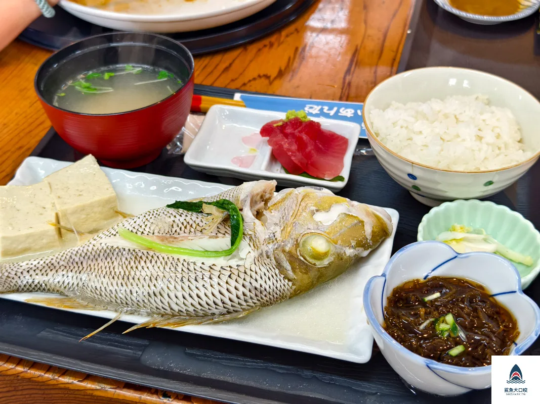 沖繩中部美食推薦,沖繩座間味島美食,沖繩美食,海畑食堂 てぃあんだ @鯊魚大口咬 沖繩中部美食推薦,沖繩座間味島美食,沖繩美食,海畑食堂 てぃあんだ @鯊魚大口咬