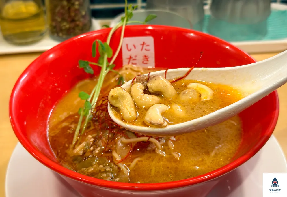 北海道拉麵,札幌拉麵,札幌美食,中島公園美食,薄野美食,北海道擔擔麵,麵や椒,麺屋椒 @鯊魚大口咬 北海道拉麵,札幌拉麵,札幌美食,中島公園美食,薄野美食,北海道擔擔麵,麵や椒,麺屋椒 @鯊魚大口咬