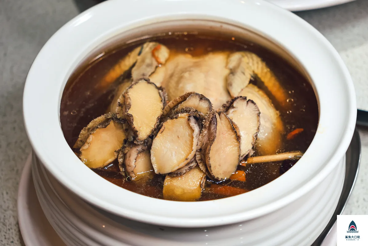 @鯊魚大口咬 @鯊魚大口咬