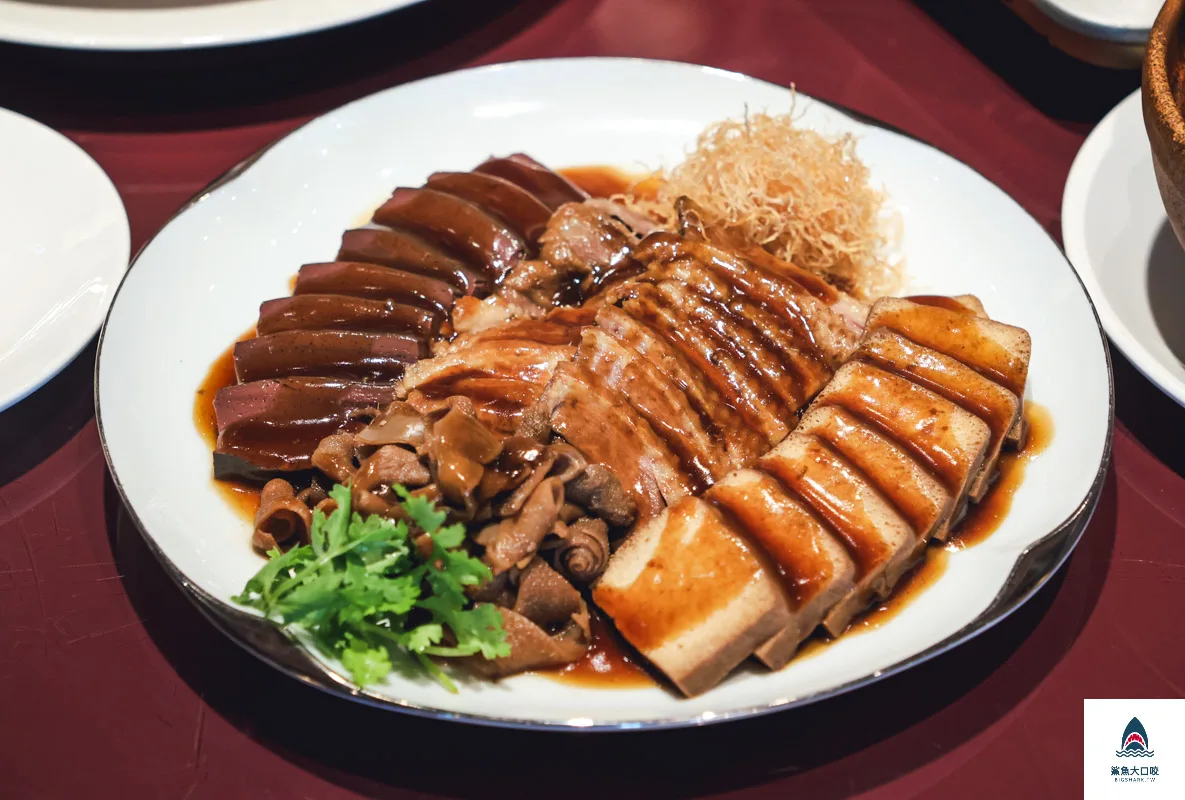 粵亮廣式料理,粵亮廣式料理菜單,南港六福萬怡酒店粵亮廣式料理 @鯊魚大口咬