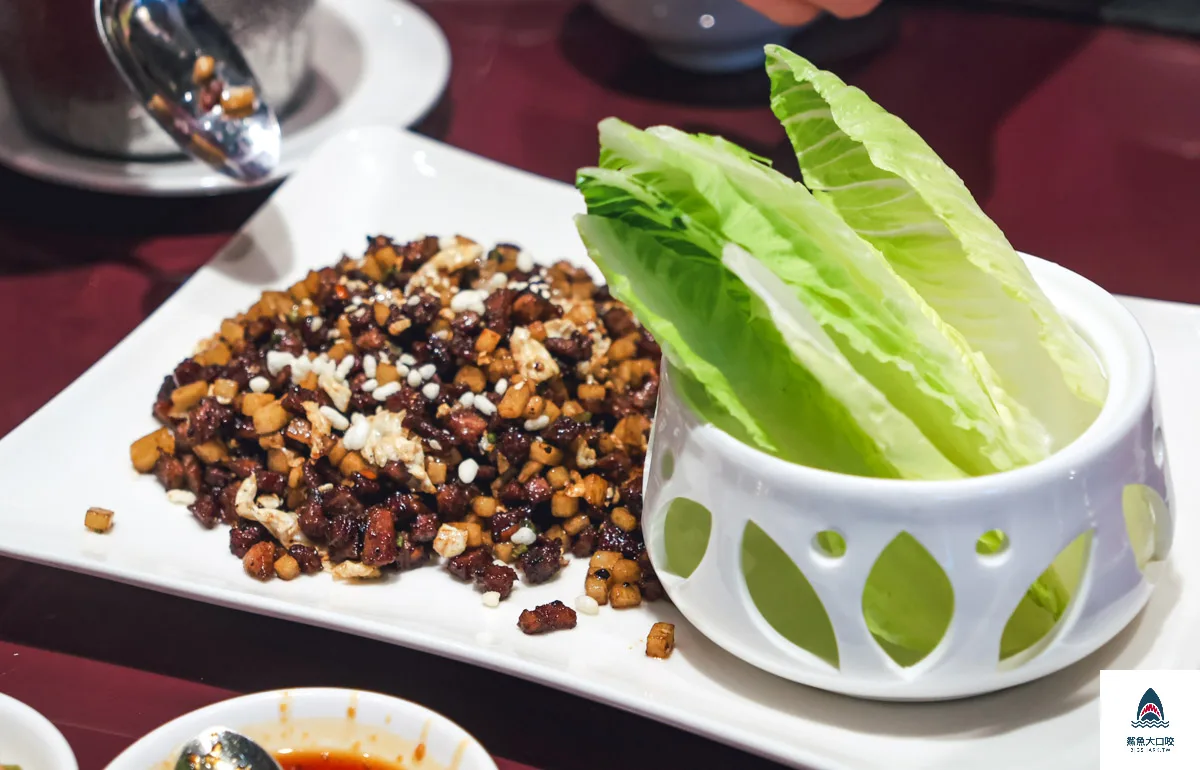粵亮廣式料理,粵亮廣式料理菜單,南港六福萬怡酒店粵亮廣式料理 @鯊魚大口咬