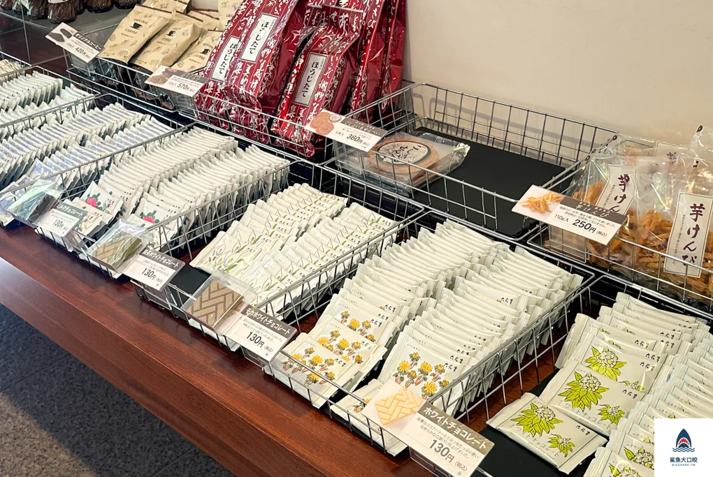 六花亭,北海道必買,北海道伴手禮,札幌下午茶,札幌六花亭 @鯊魚大口咬 六花亭,北海道必買,北海道伴手禮,札幌下午茶,札幌六花亭 @鯊魚大口咬