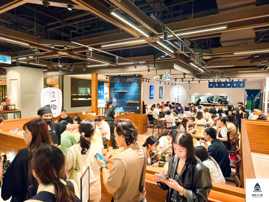 台中新光三越餐,台中新光三越美食 @鯊魚大口咬