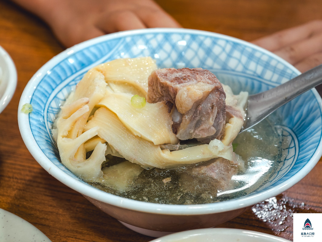 阿溪雞肉飯,阿溪雞肉飯菜單 @鯊魚大口咬